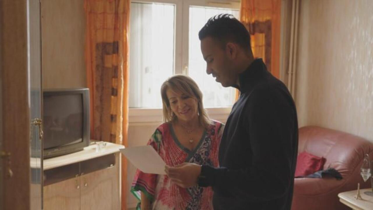 Backdrop for La banlieue, c’est le paradis