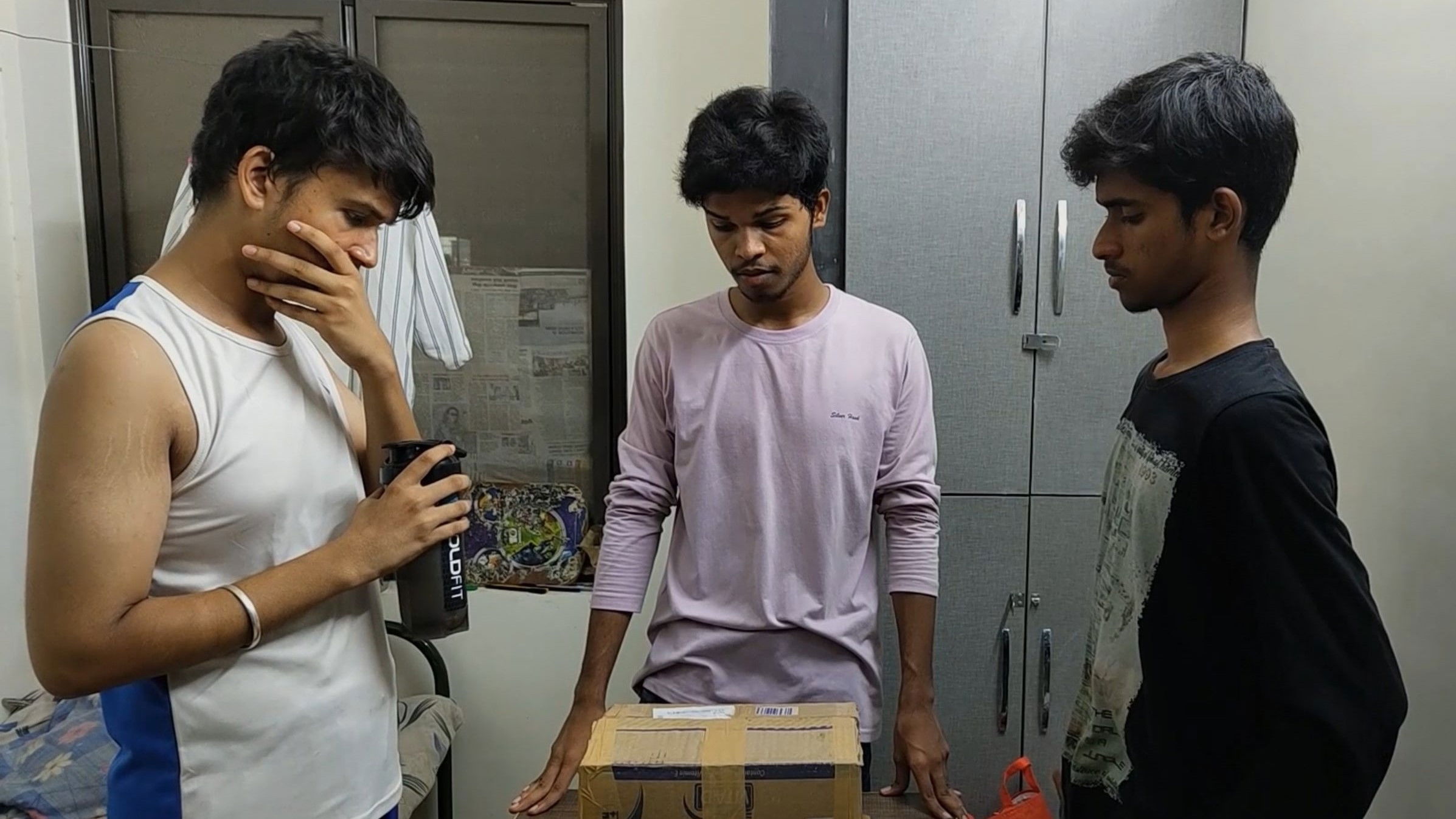 Backdrop for The Box, The Idiots And The Maniacs