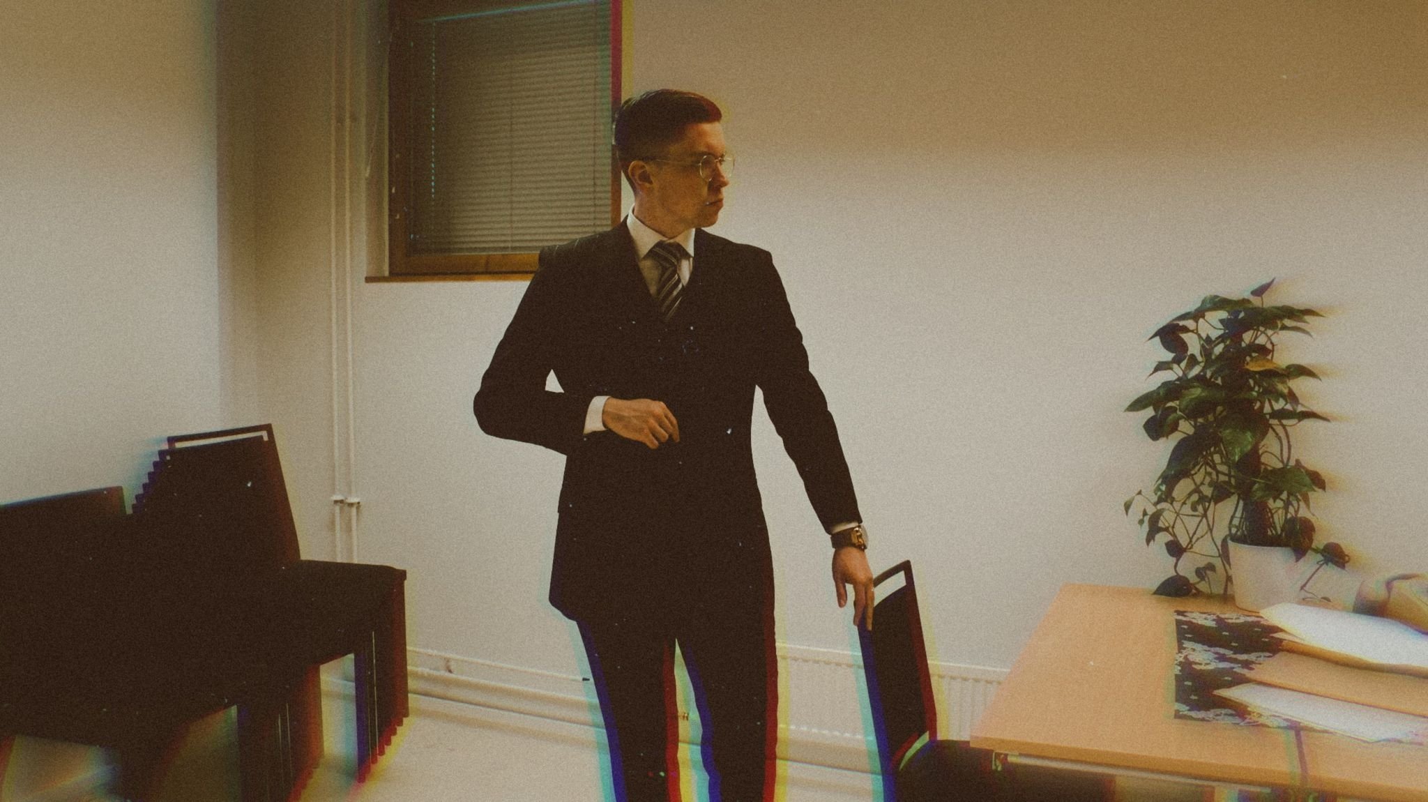 Backdrop for George Whitebrooke: Death to Spies