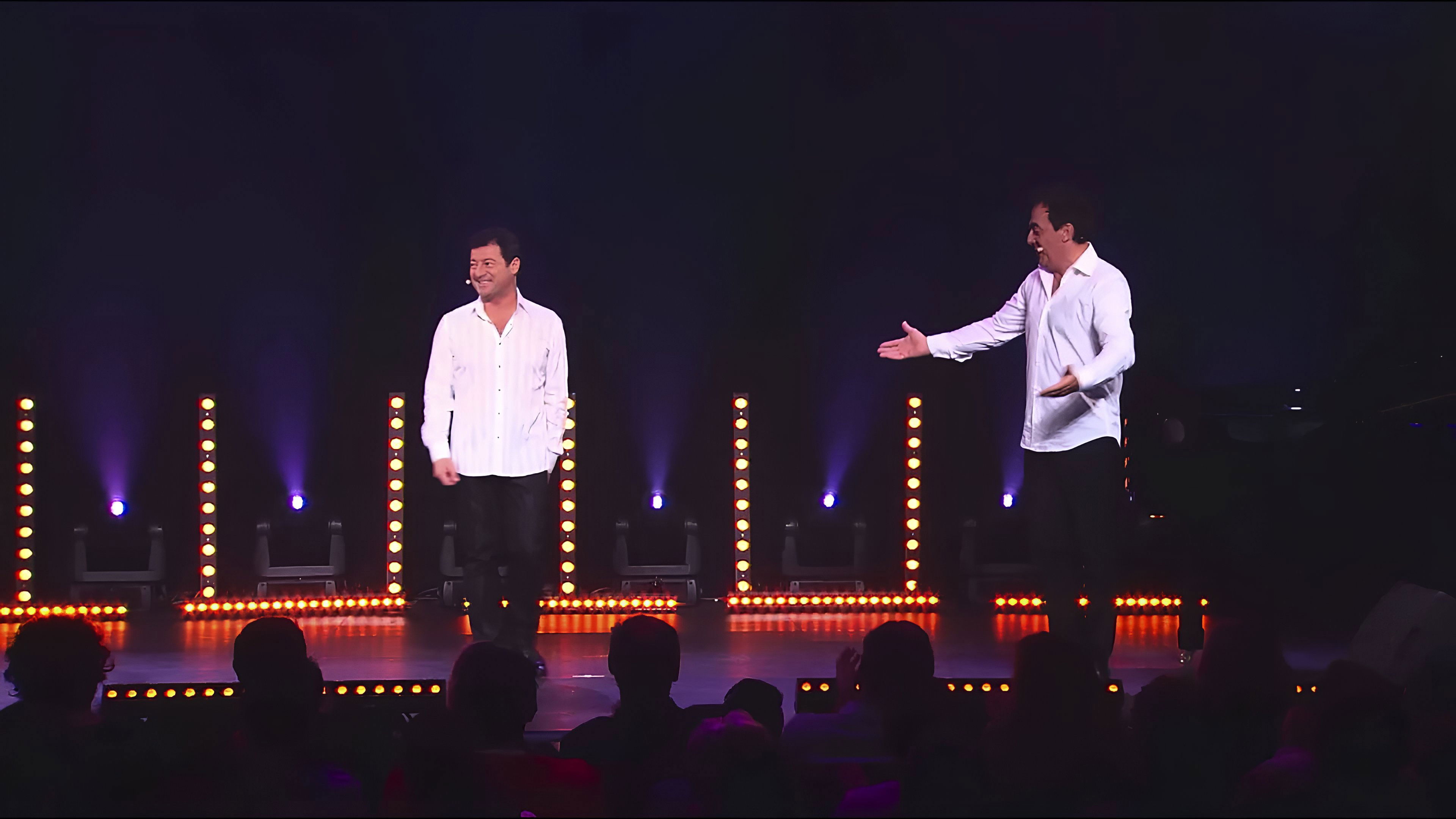 Backdrop for Les Chevaliers du Fiel - Mettent le feu au sapin !