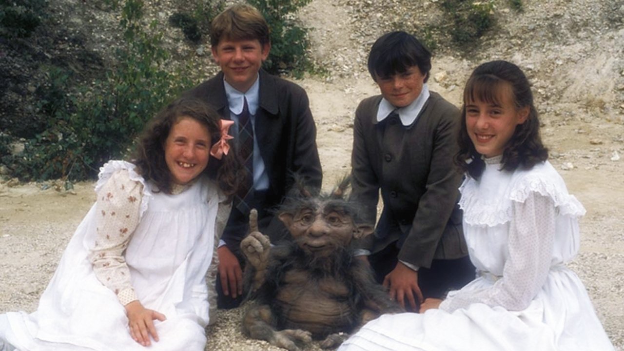 Backdrop for Five Children and It