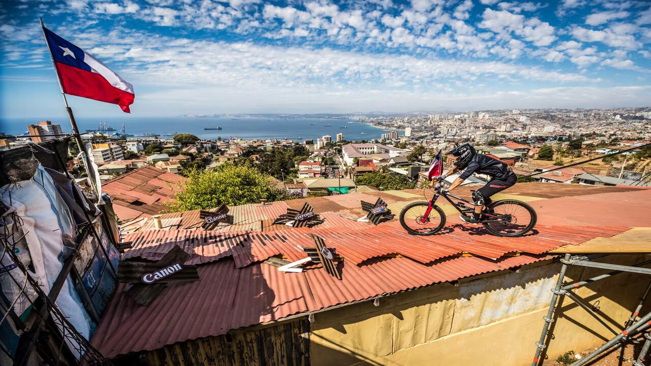 Backdrop for Red Bull Valparaíso Cerro Abajo