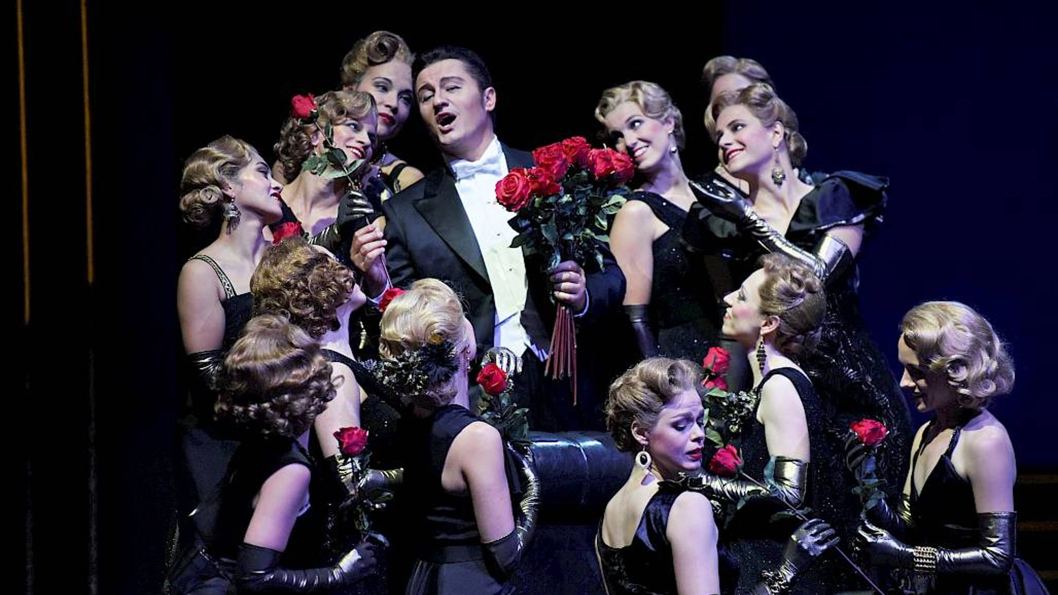 Backdrop for Das Land des Lächelns