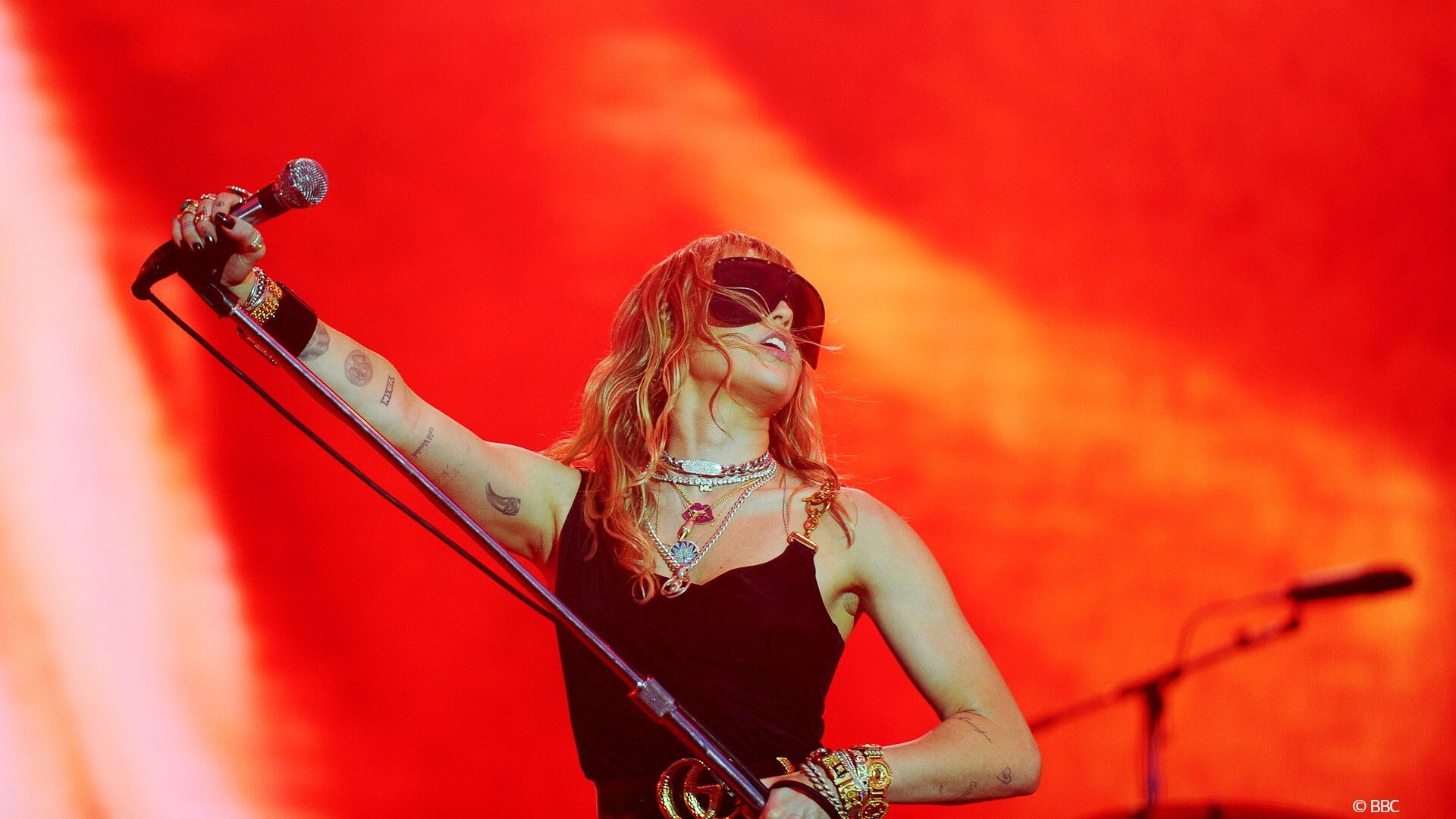 Backdrop for Miley Cyrus: Live at BBC Radio 1 Big Weekend 2019