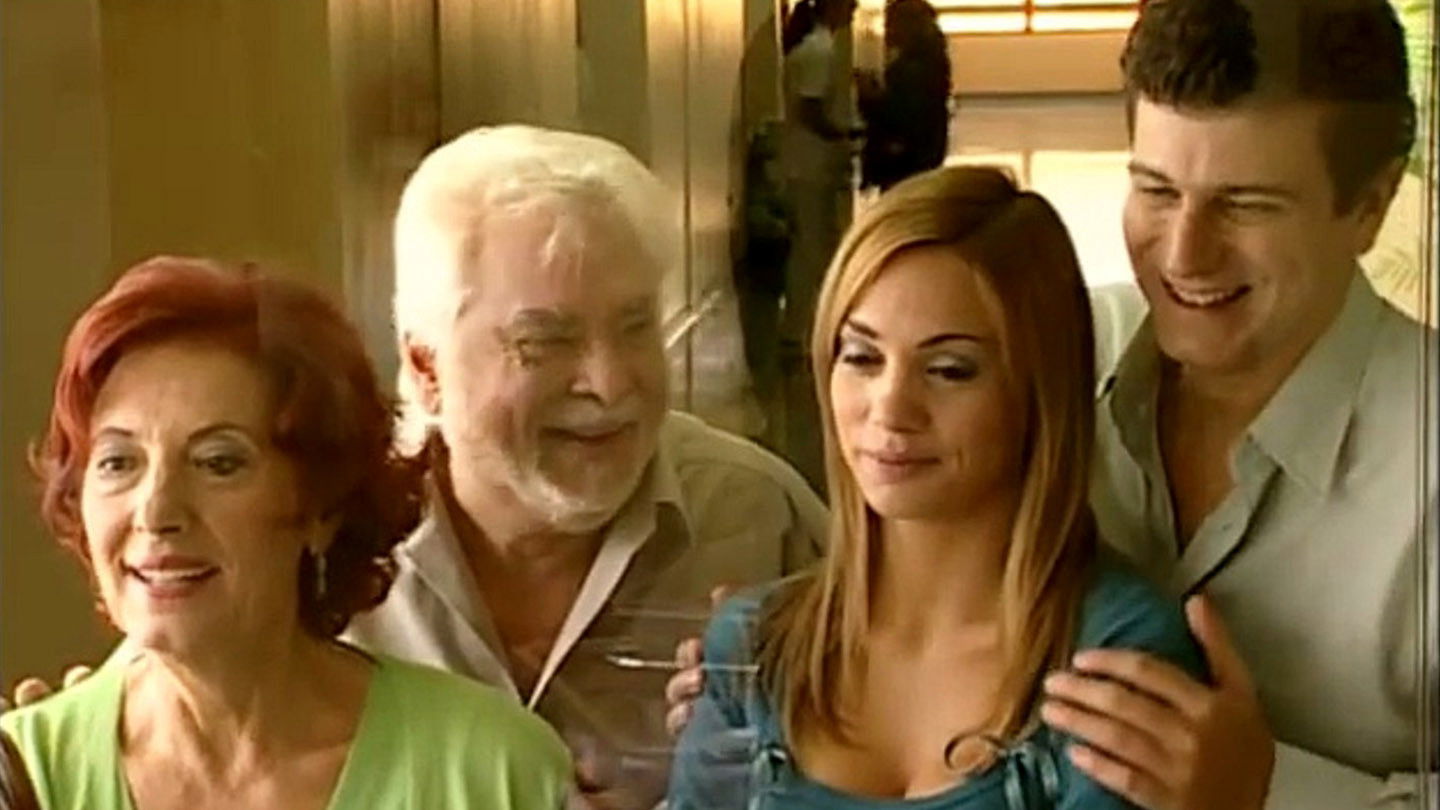 Backdrop for Στο Φως του Φεγγαριού