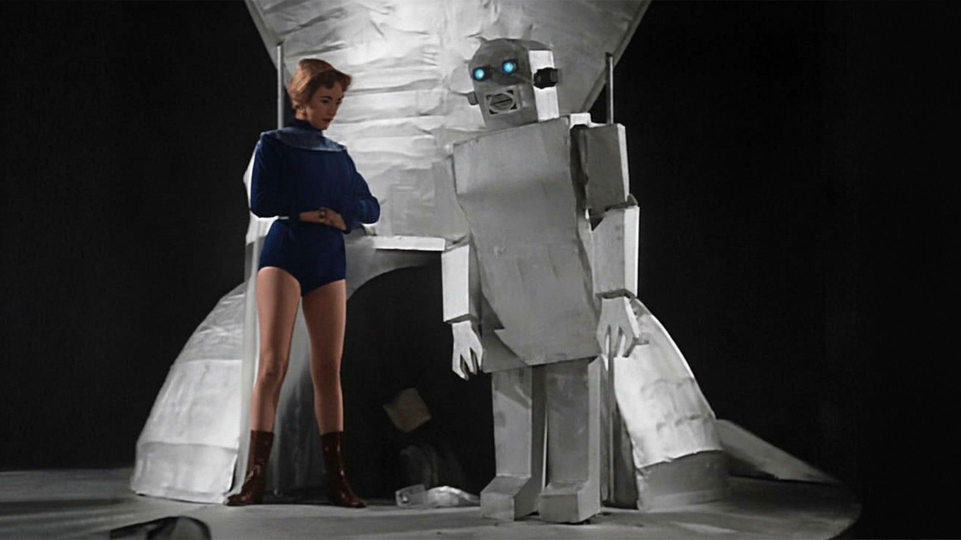 Backdrop for Flying Saucers Over Istanbul