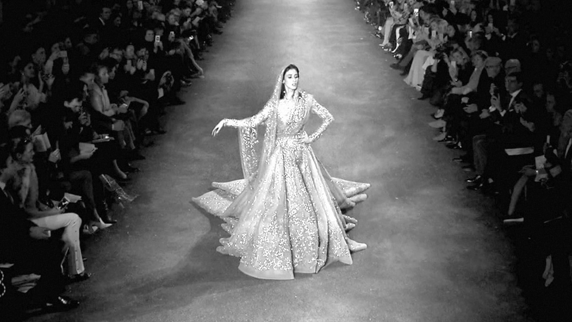 Backdrop for Qu'est-ce que la haute couture ?