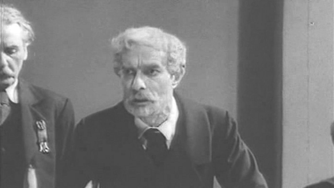 Backdrop for The Paris Commune