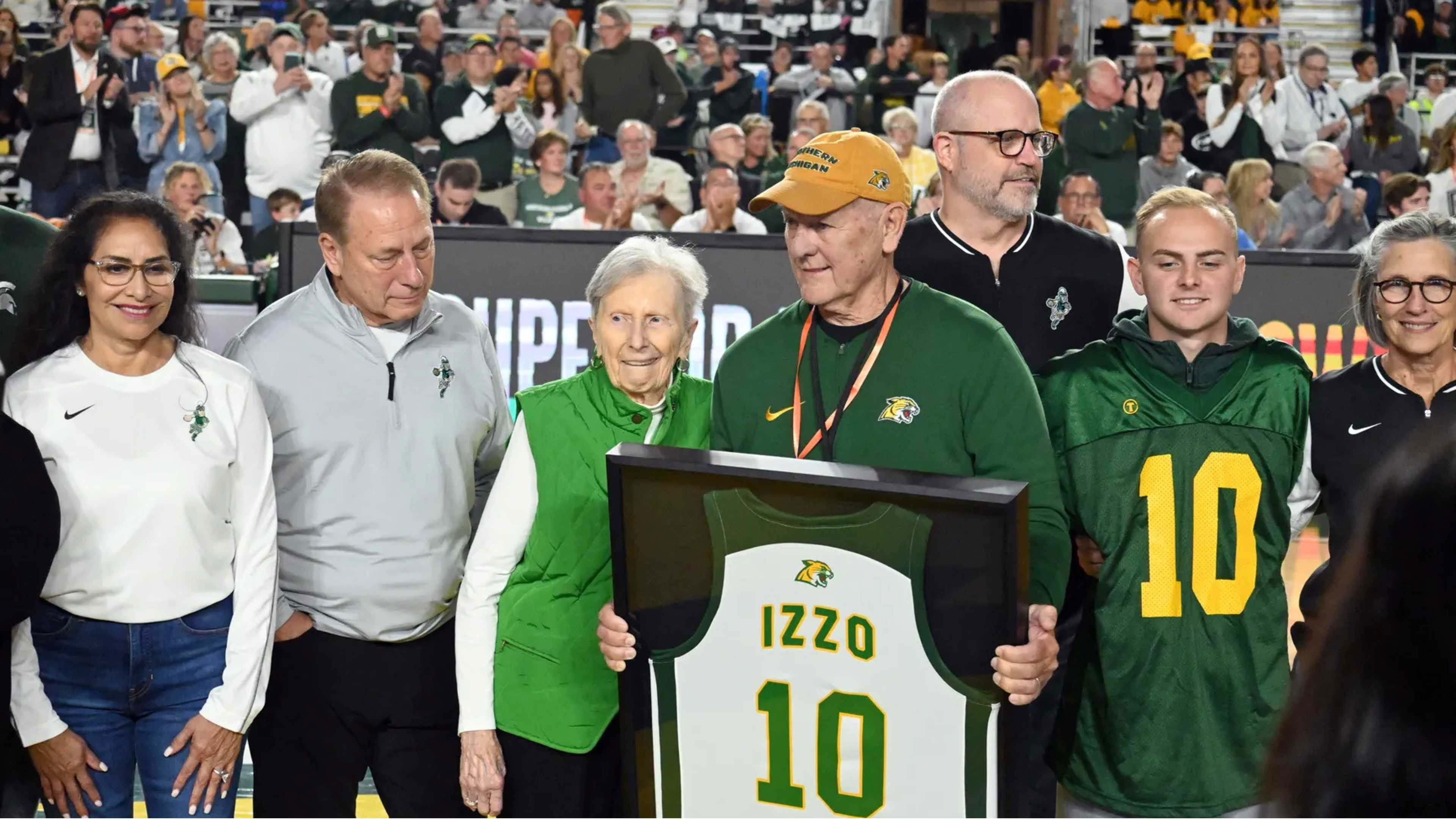 Backdrop for The B1G Story: Tom Izzo Back Home Again