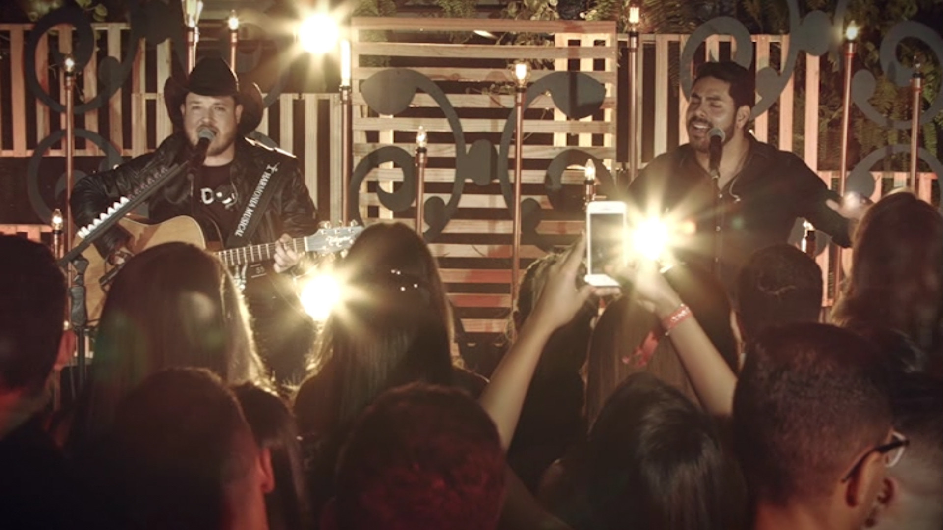 Backdrop for Israel & Rodolffo - Acústico Voz e Violão