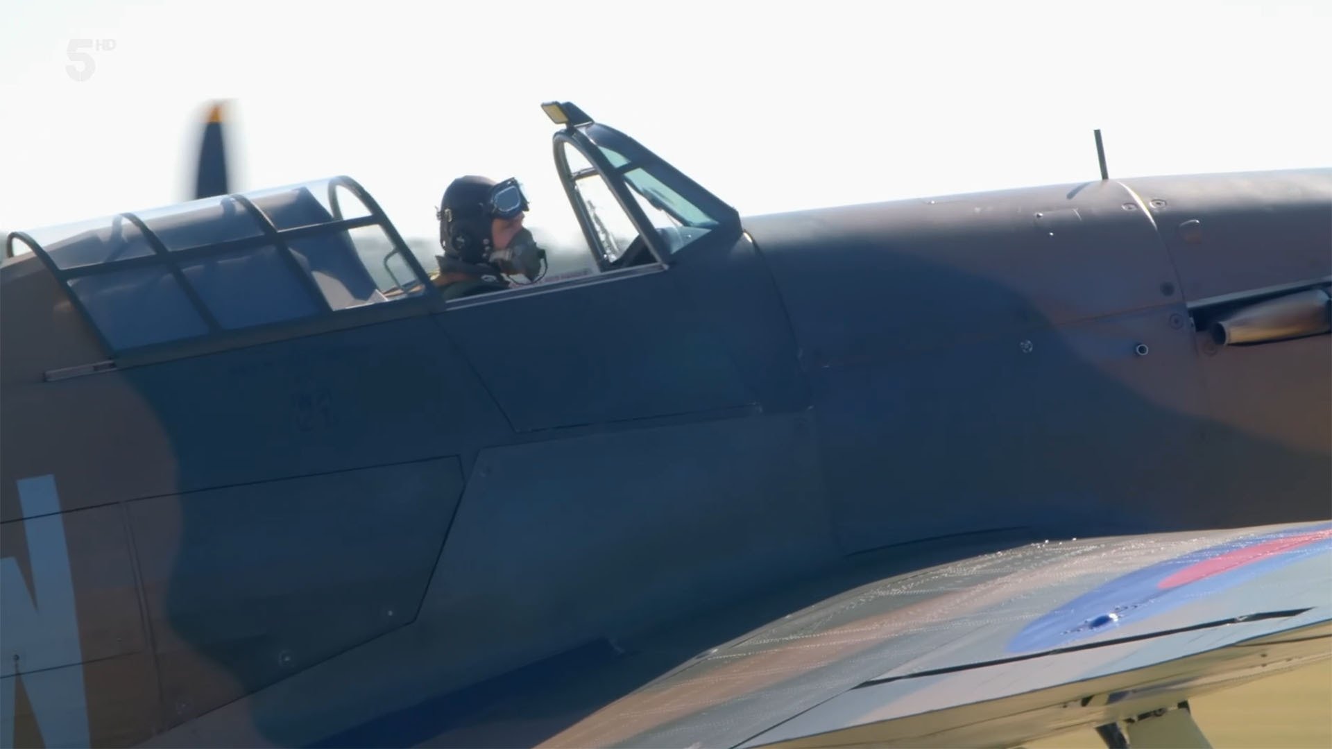 Backdrop for The Battle of Britain: 3 Days That Saved the Nation