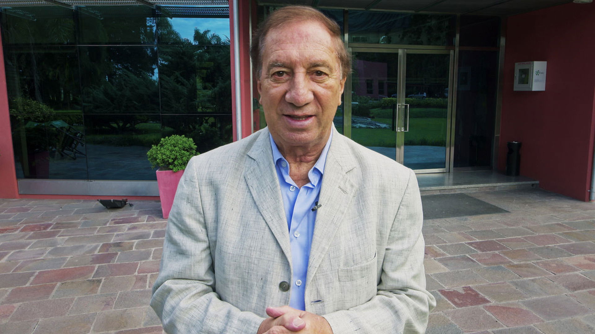 Backdrop for El campeón imposible