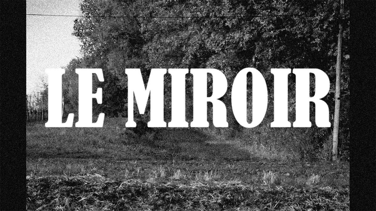 Backdrop for Le Miroir