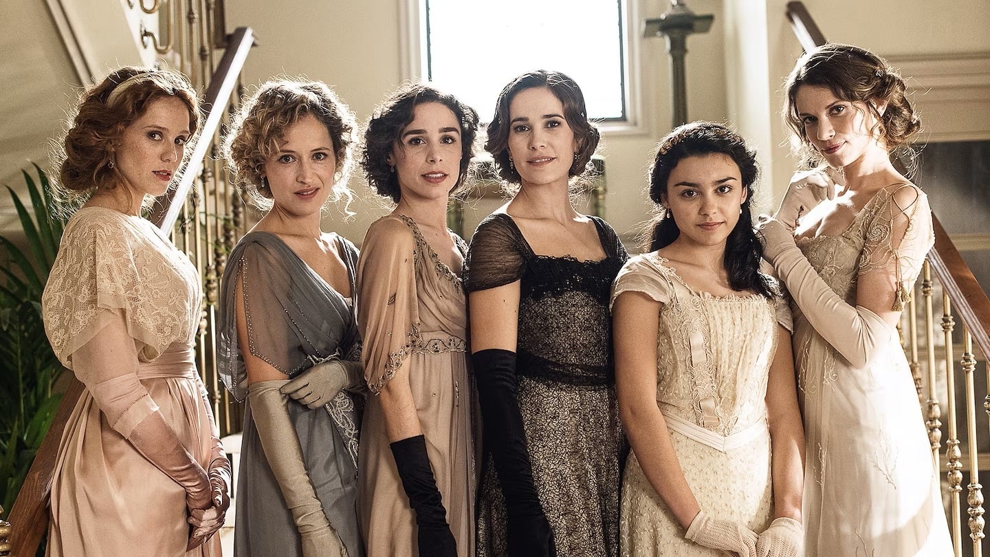 Backdrop for Six Sisters