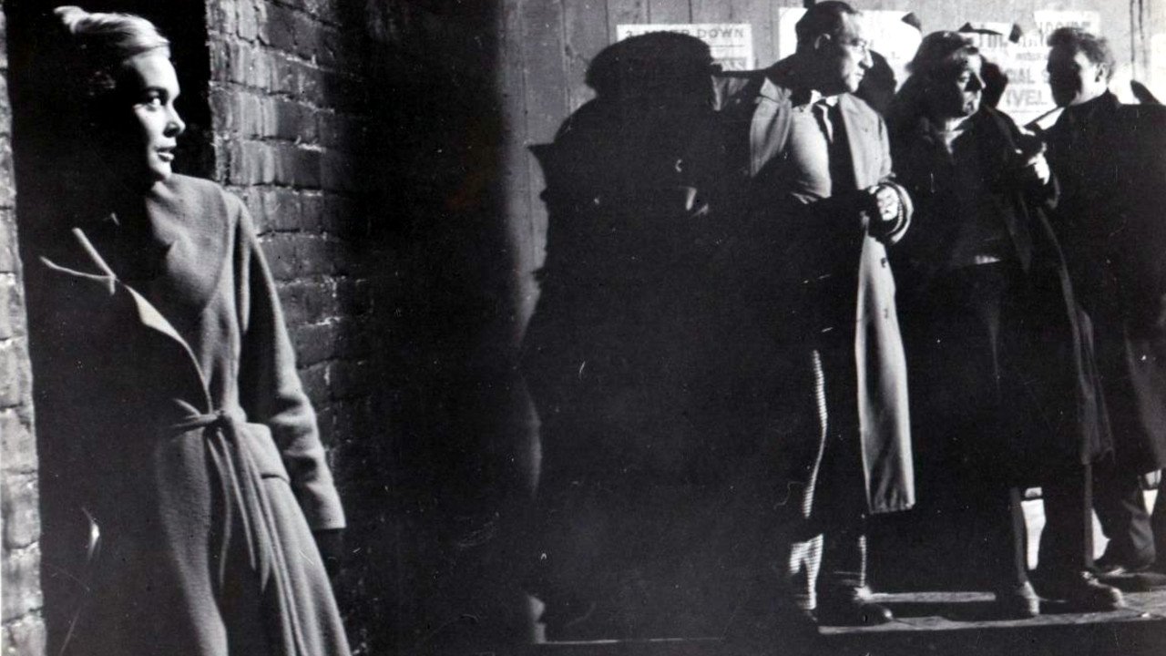 Backdrop for In the Wake of a Stranger