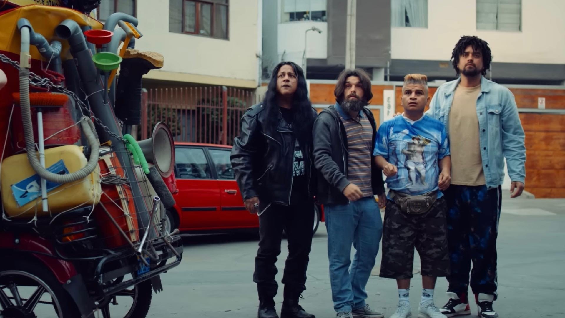 Backdrop for ¡Asu Mare! The Friends