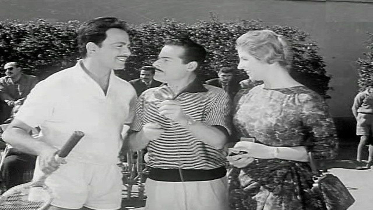 Backdrop for 3 Men and a Woman