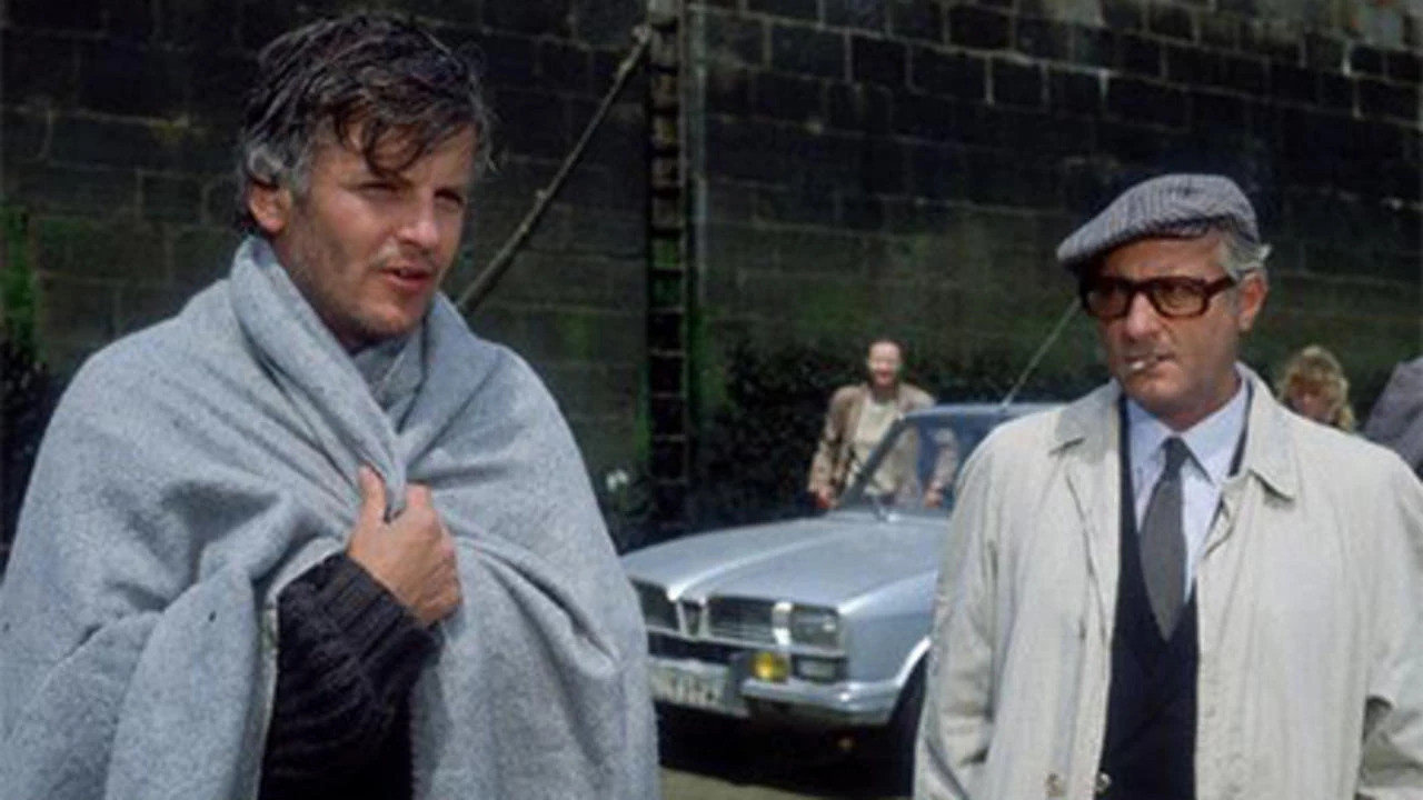 Backdrop for The Roaring Forties