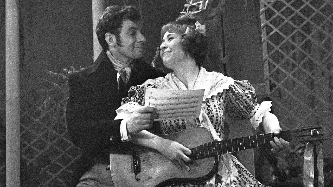 Backdrop for Starostlivý otec