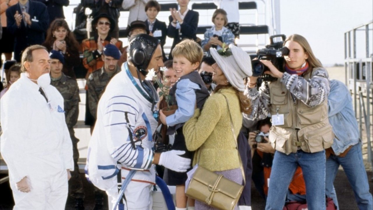 Backdrop for La Femme du cosmonaute