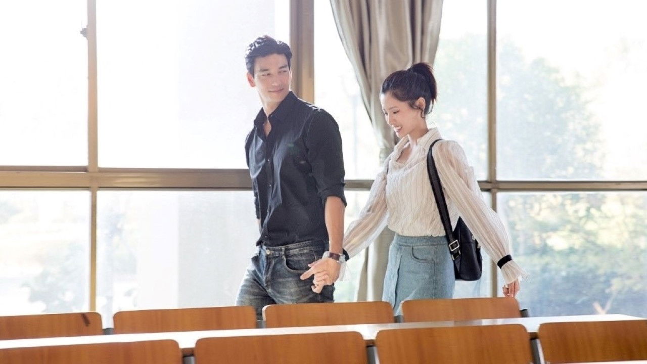 Backdrop for A Thousand Miles of Mansions