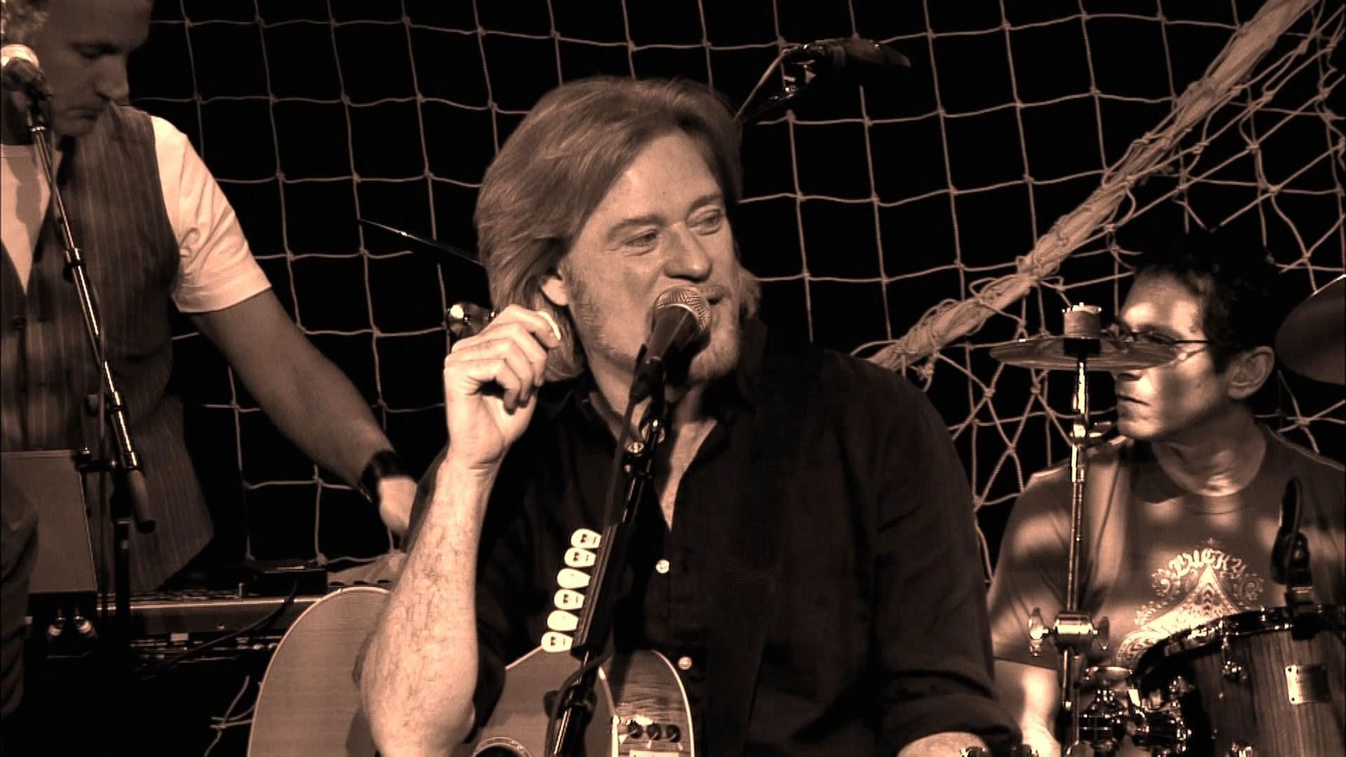 Backdrop for Daryl Hall and John Oates - Live at the Troubadour