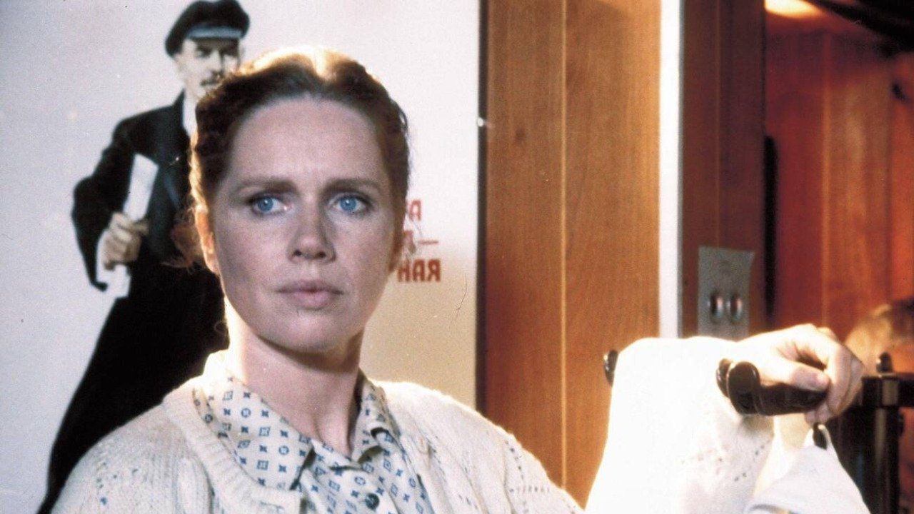 Backdrop for Farewell Moscow