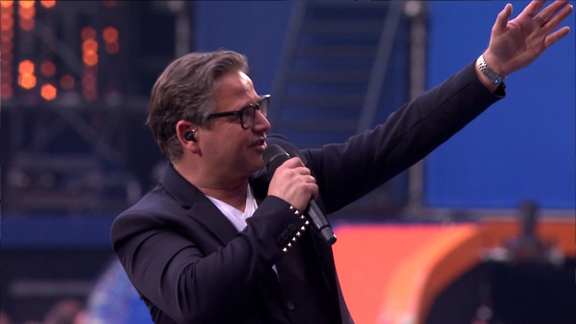 Backdrop for Guus Meeuwis – Groots Met Een Zachte G 2019