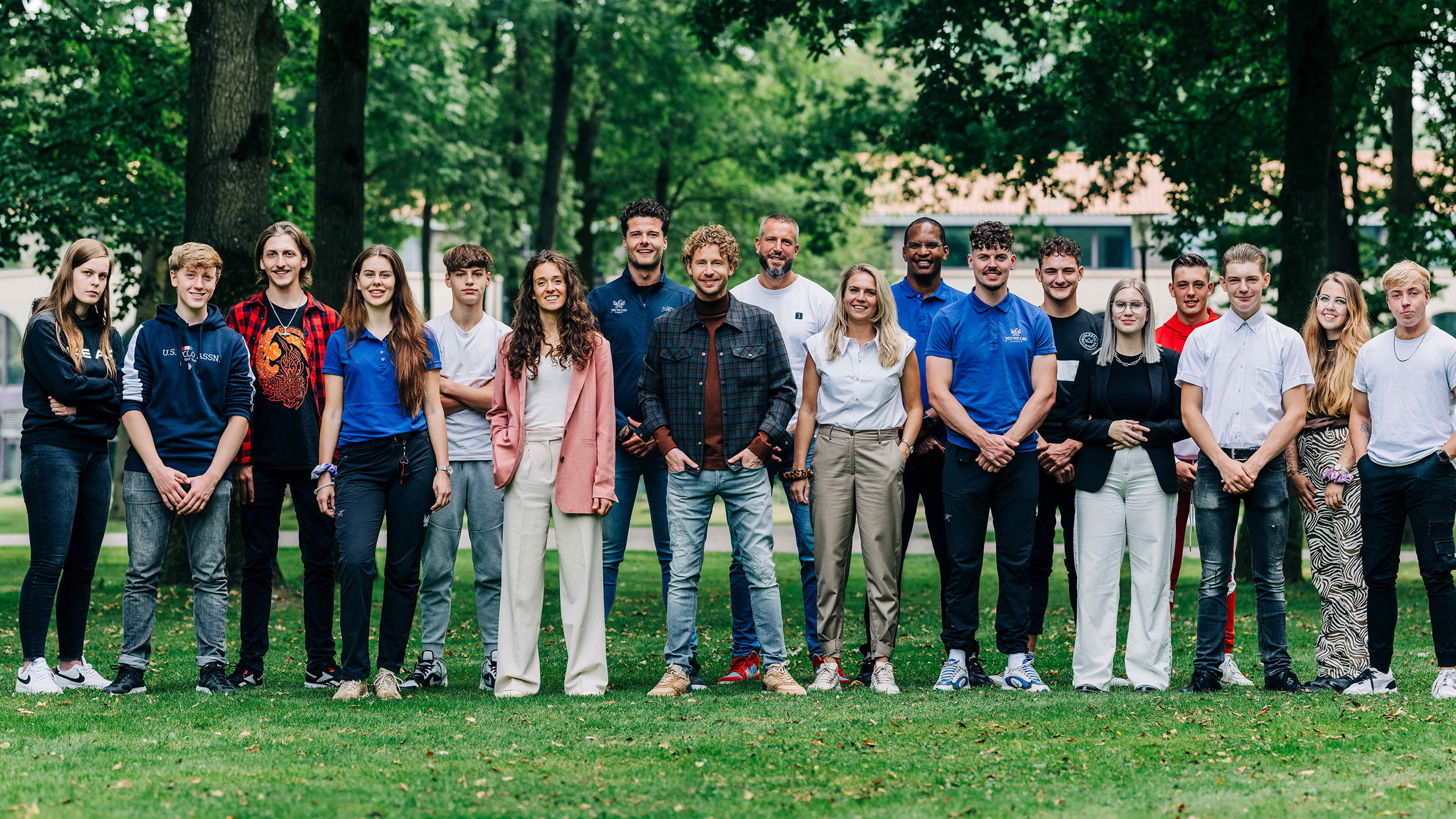 Backdrop for De Jeugdkliniek: als niets meer werkt