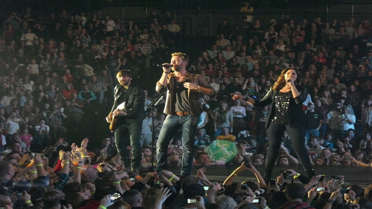 Backdrop for Lady Antebellum: Own the Night World Tour