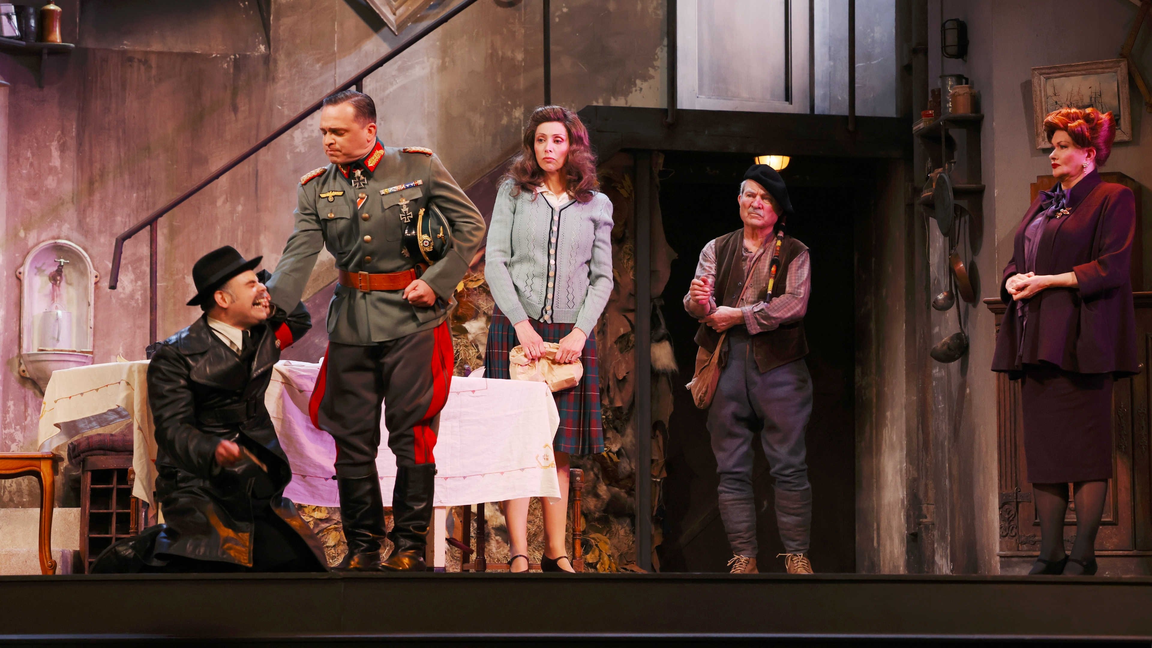 Backdrop for Papy fait de la résistance