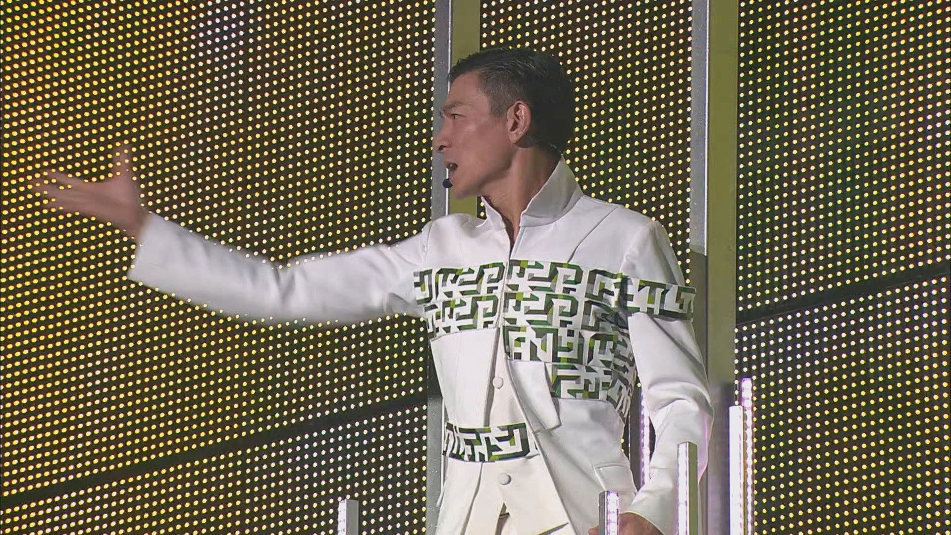 Backdrop for 刘德华 Unforgettable 中国巡迴演唱会2011