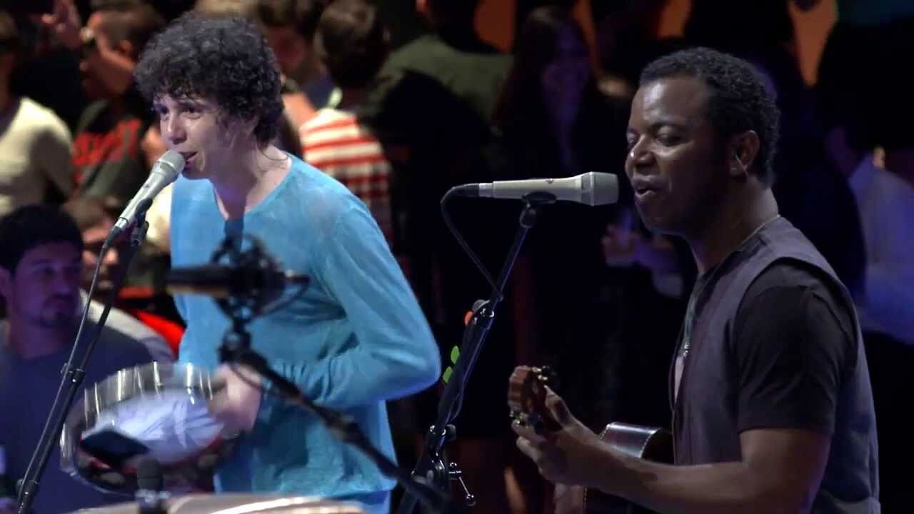 Backdrop for Sambô - Ao Vivo