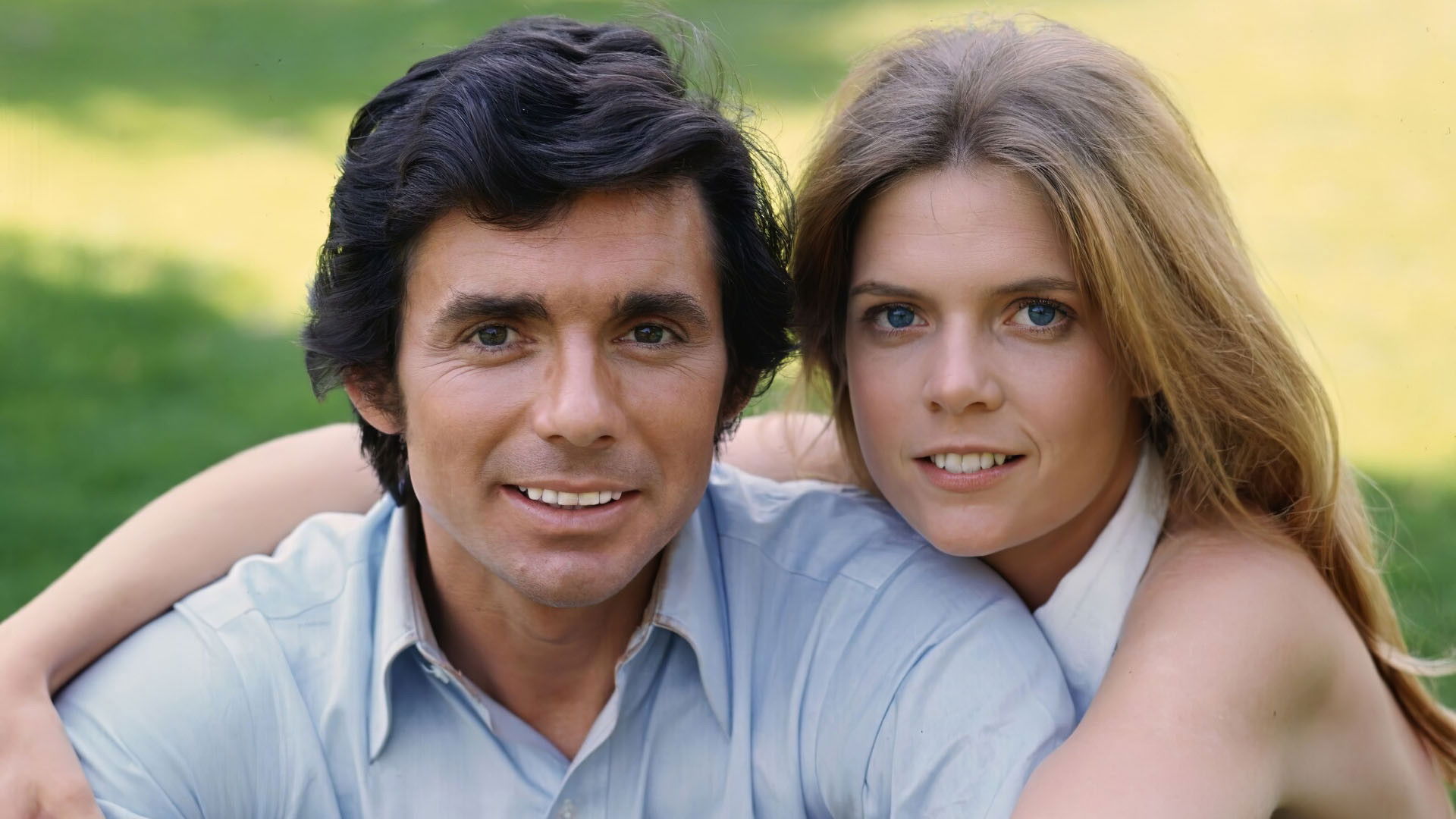 Backdrop for Bridget Loves Bernie