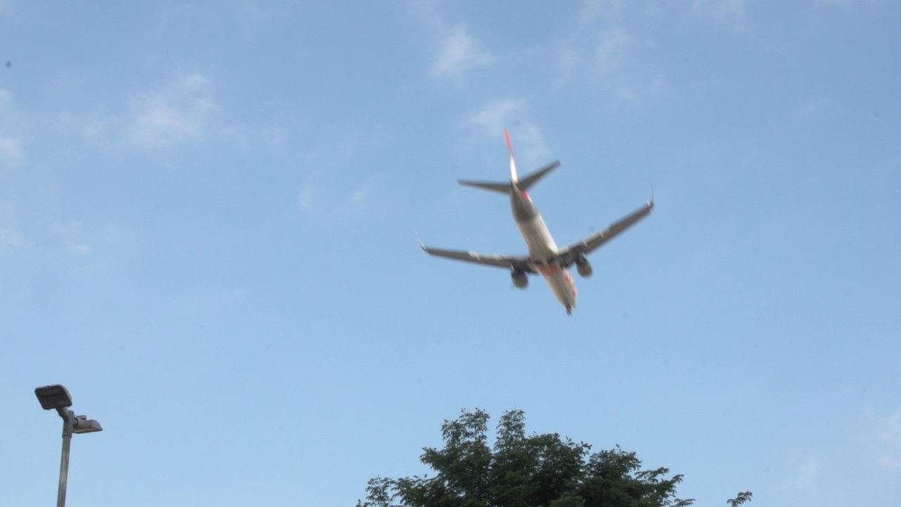 Backdrop for Anjos Expressos