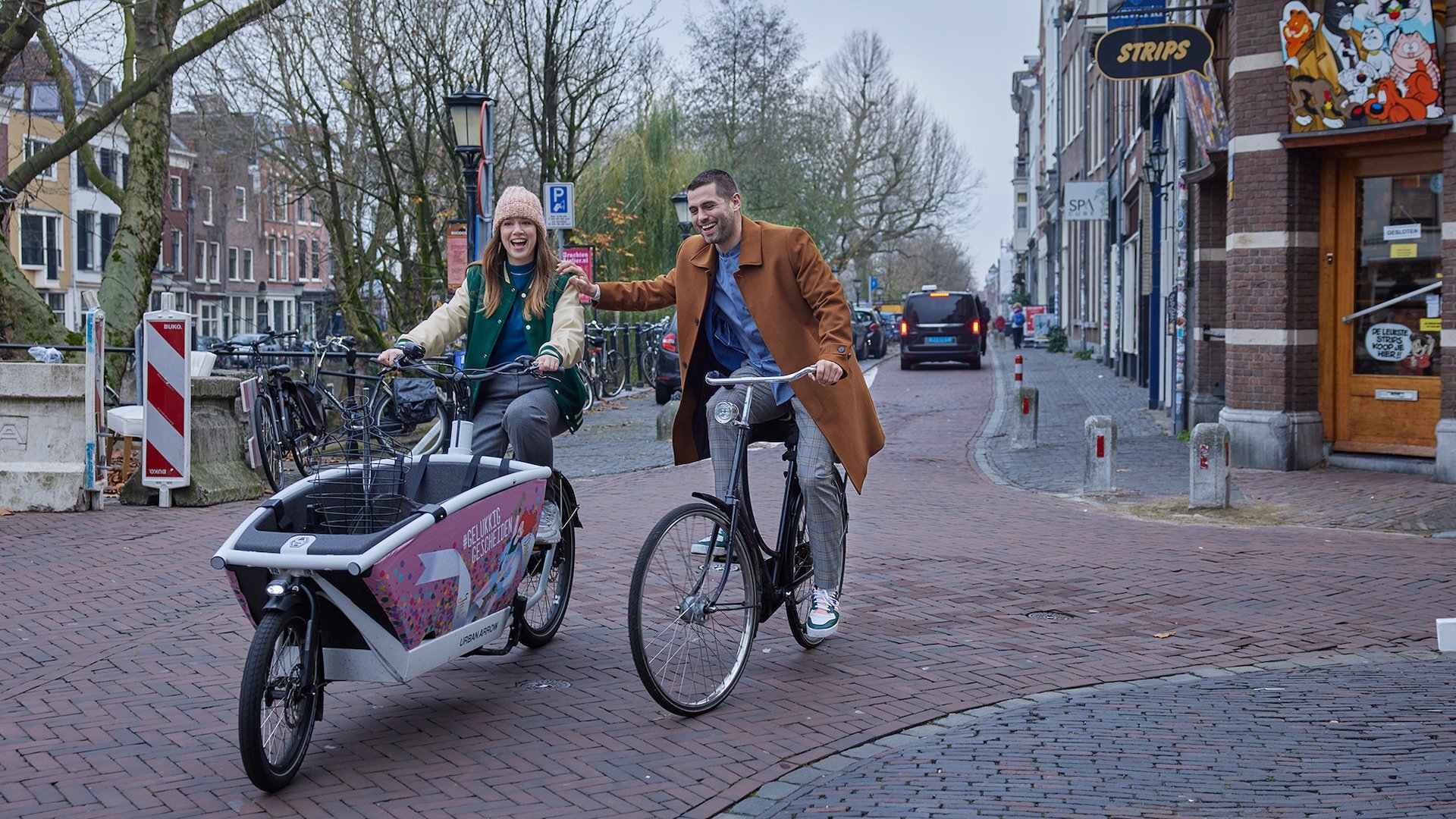 Backdrop for Happy Single