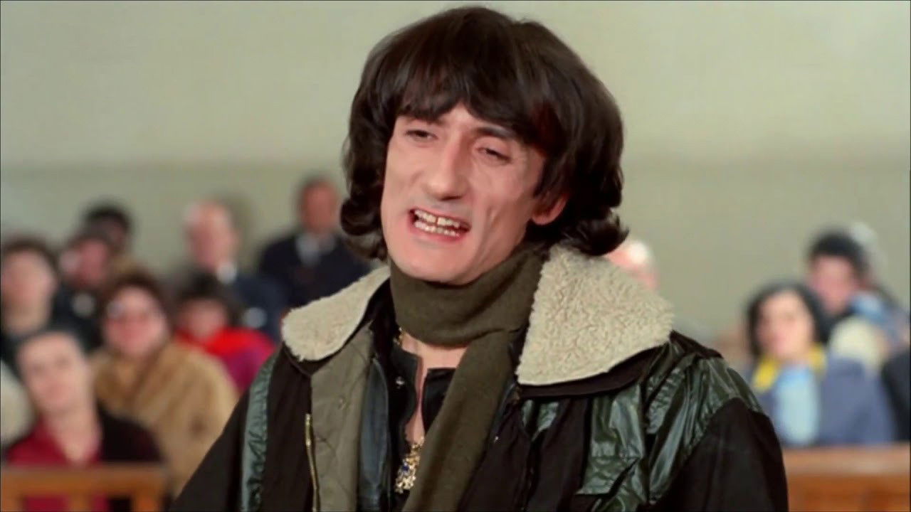 Backdrop for Rakos... No. 14, kai o protos bounakias