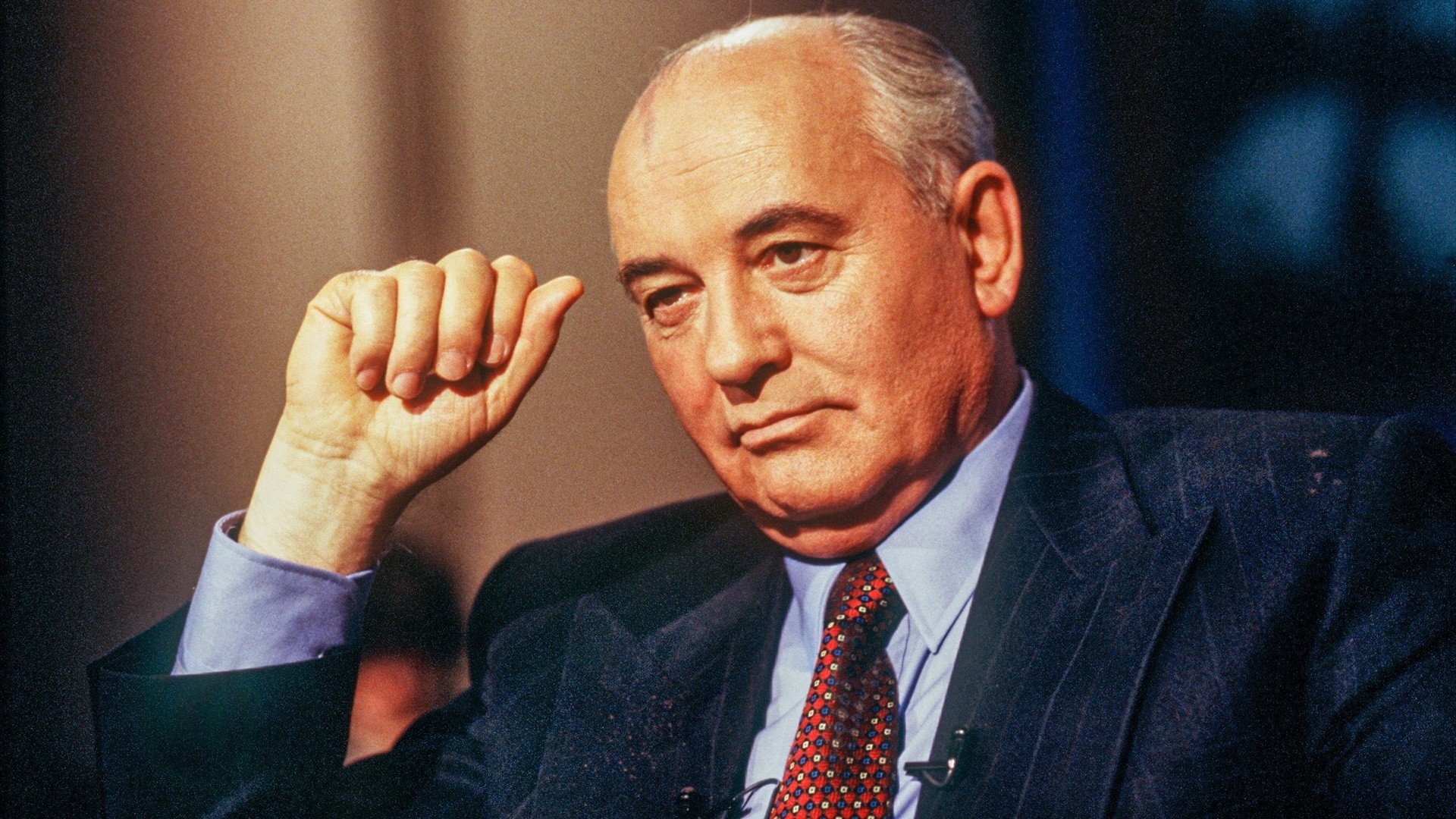 Backdrop for Mikhaïl Gorbatchev, l'homme qui a changé le monde