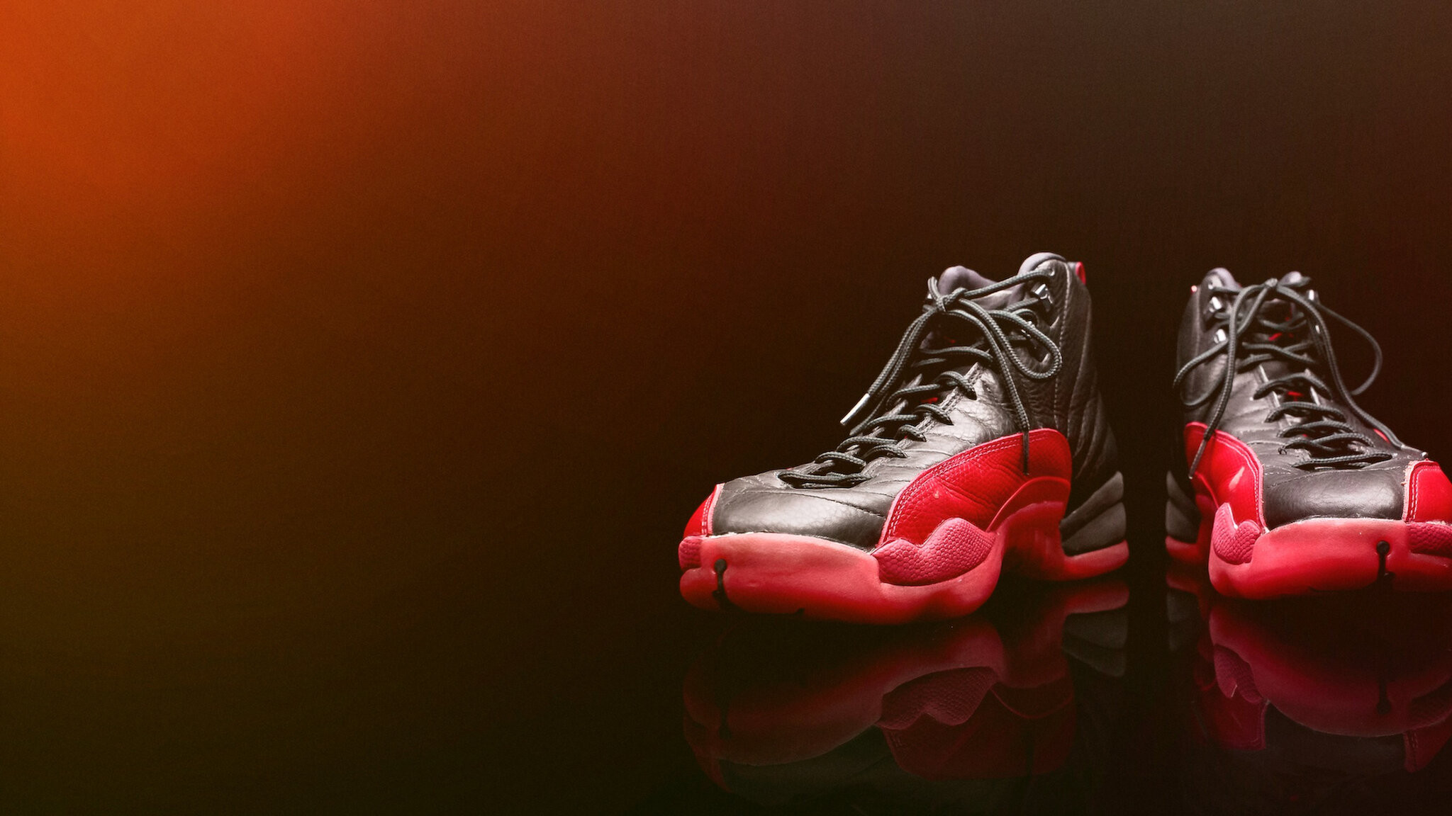 Backdrop for King of Collectibles: The Goldin Touch