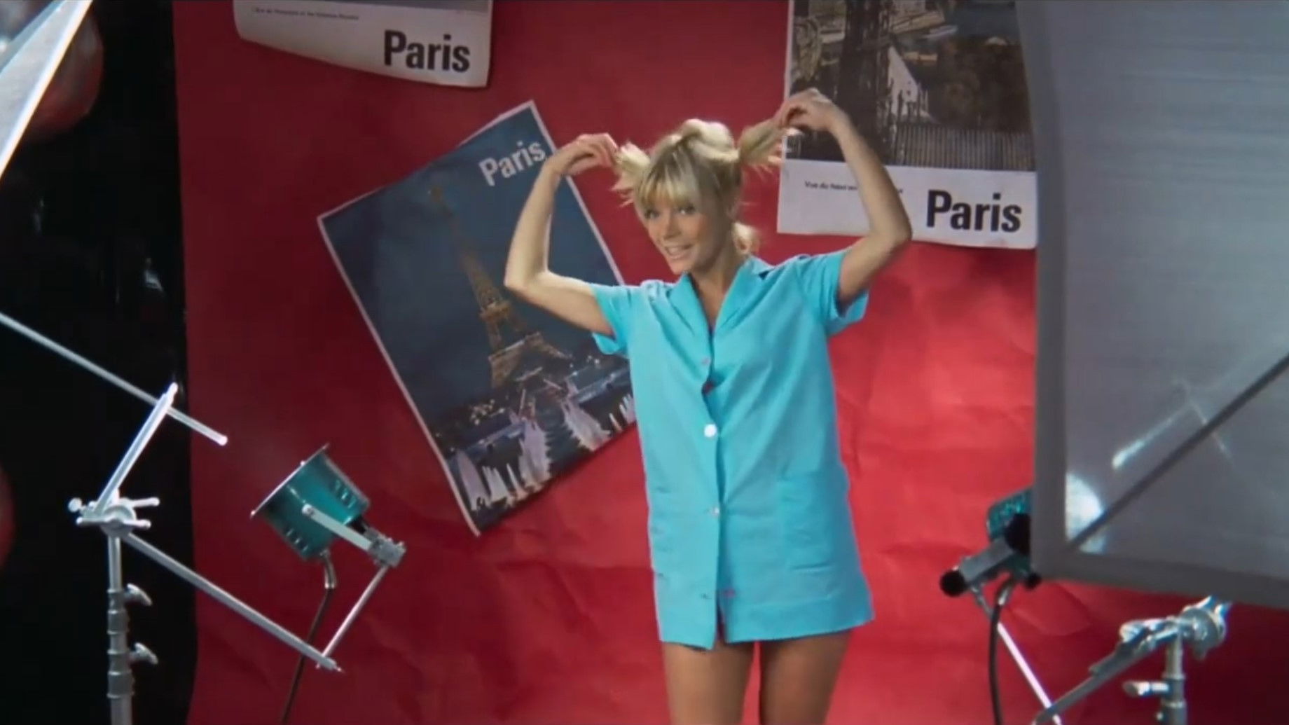 Backdrop for Finalement...