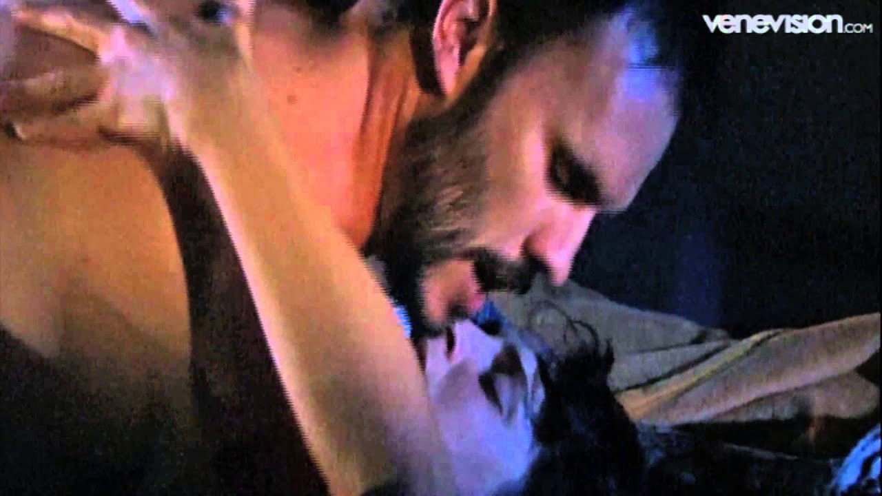 Backdrop for Los Secretos de Lucía