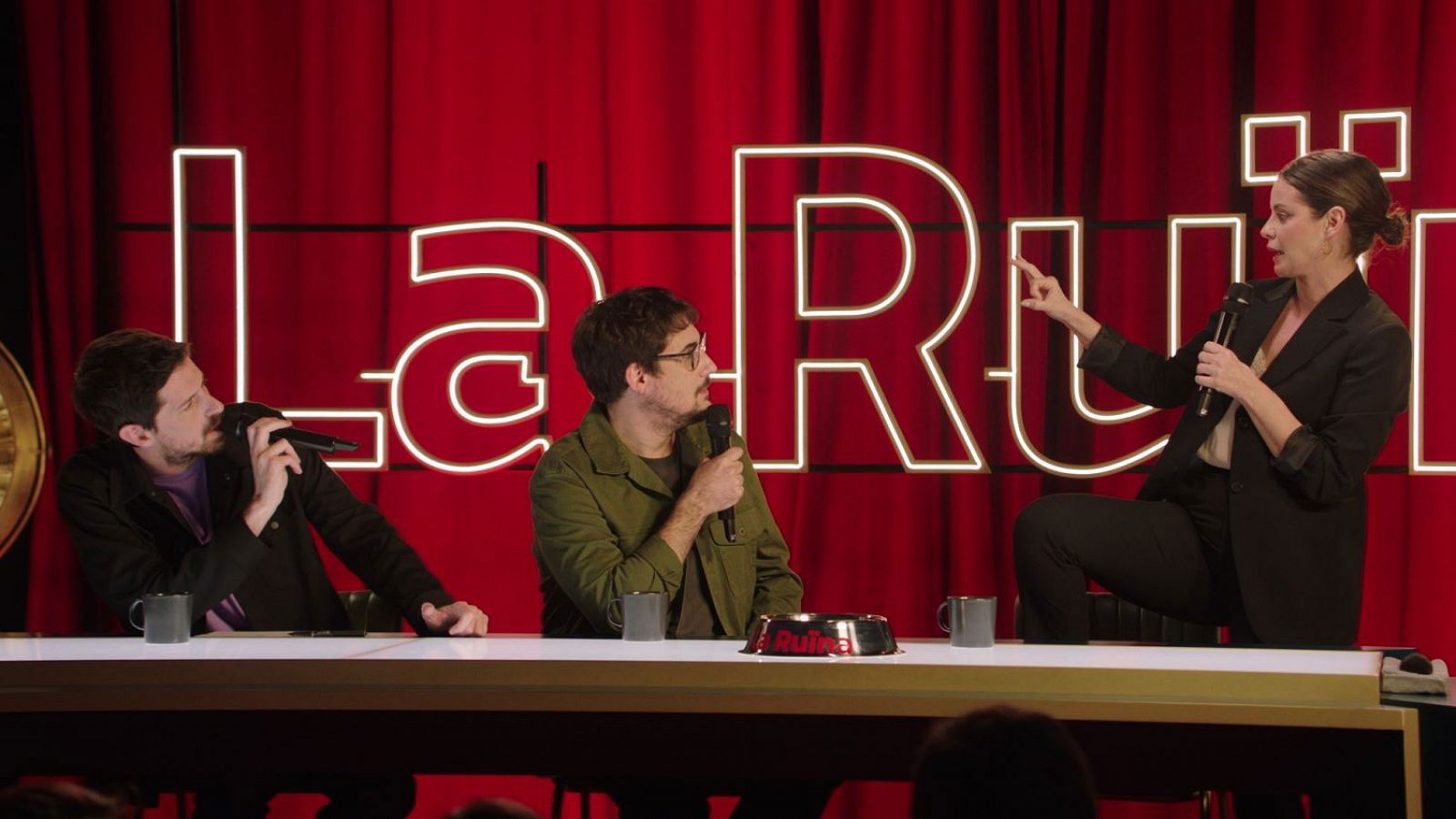 Backdrop for La Ruina