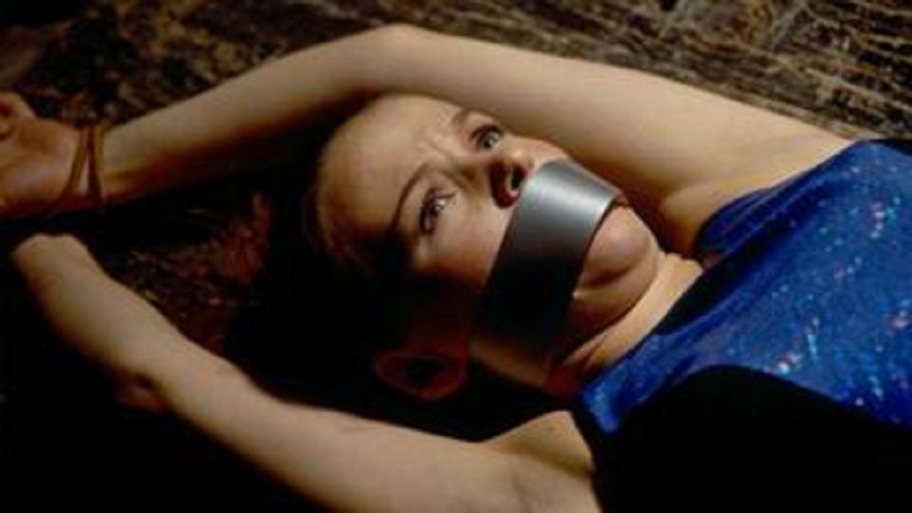 Backdrop for The Broken Chain