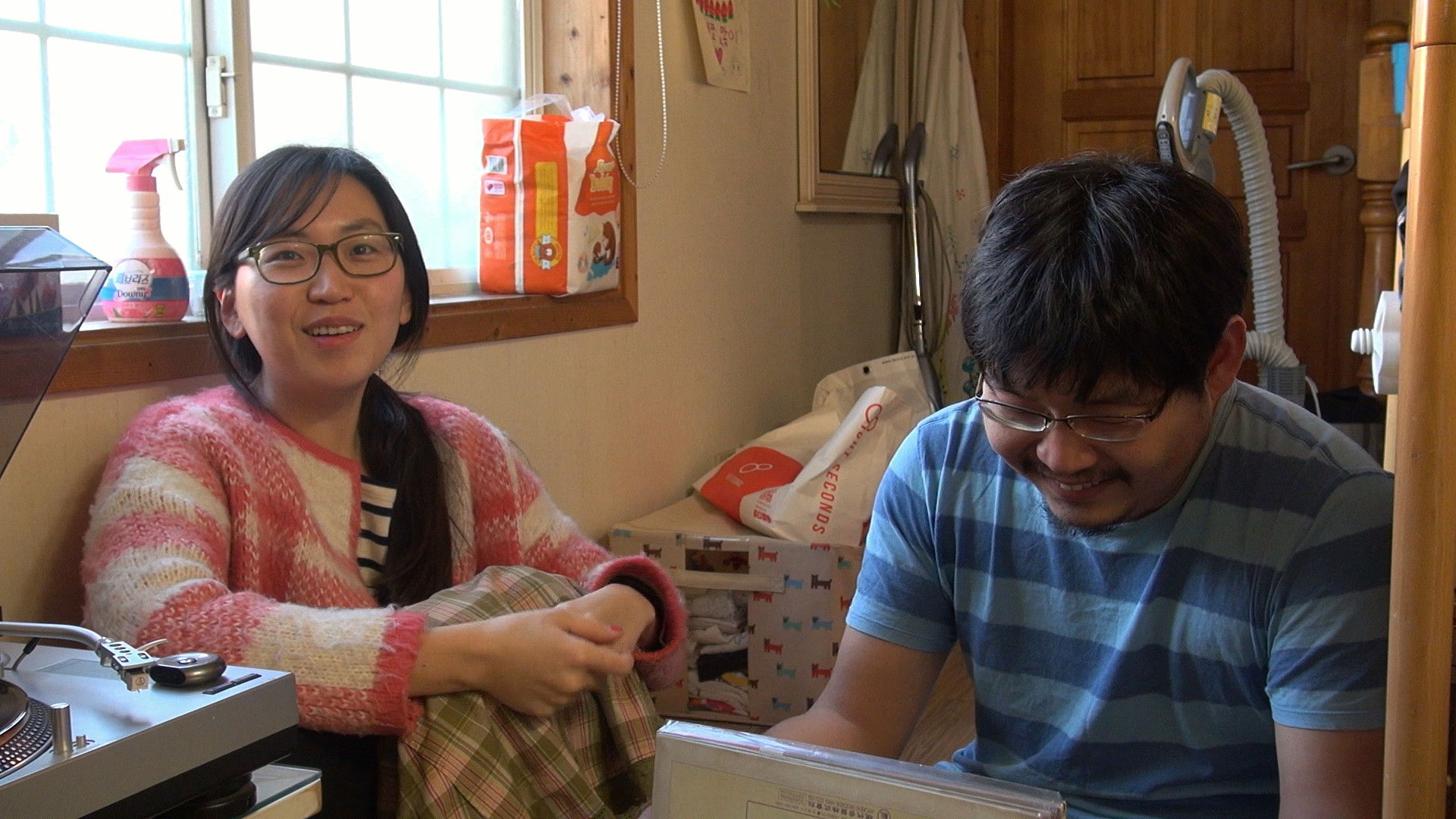 Backdrop for Myeoneuri: My Son's Crazy Wife