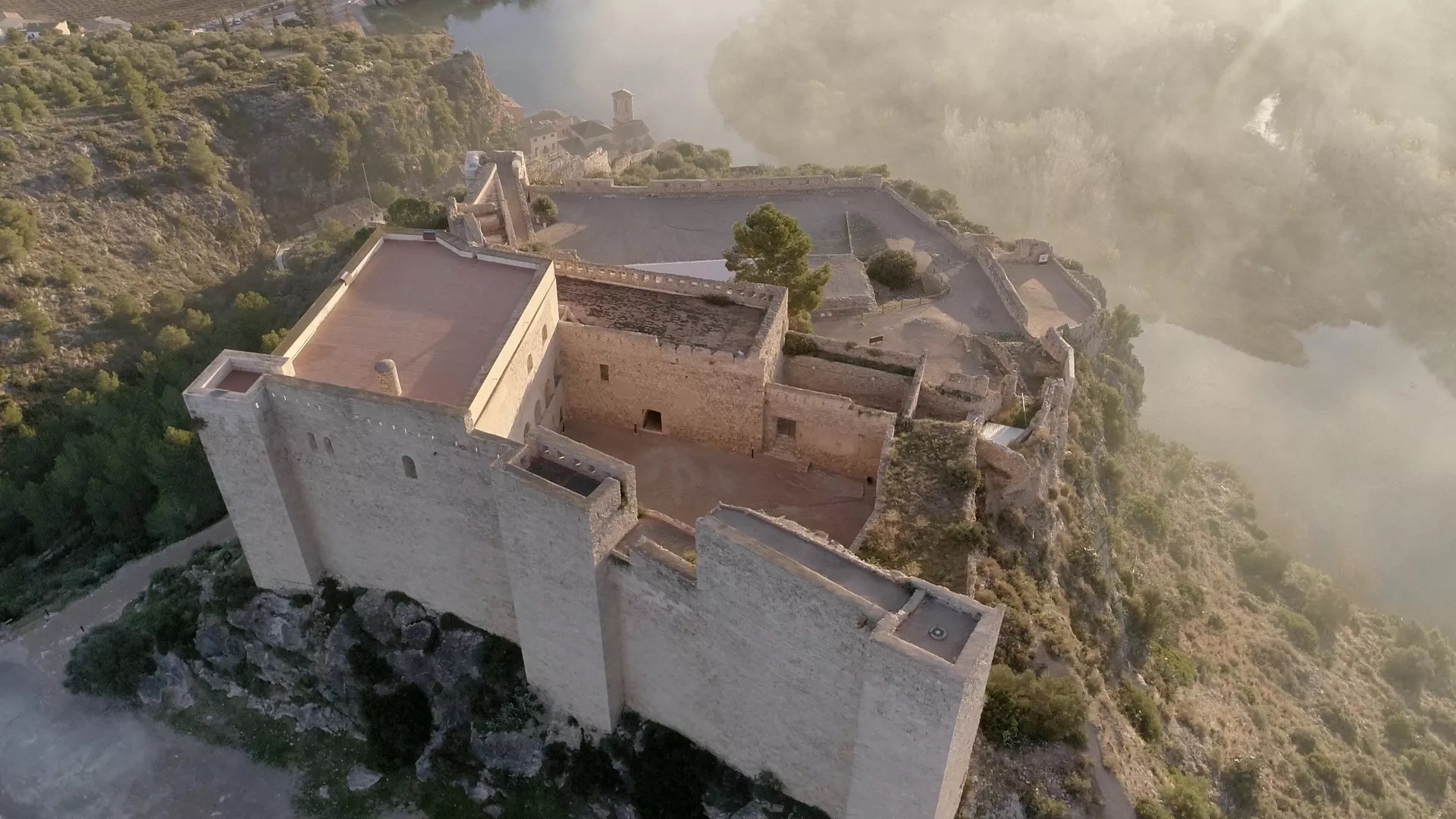 Backdrop for Amazing Engineering: Knights Templar Castles