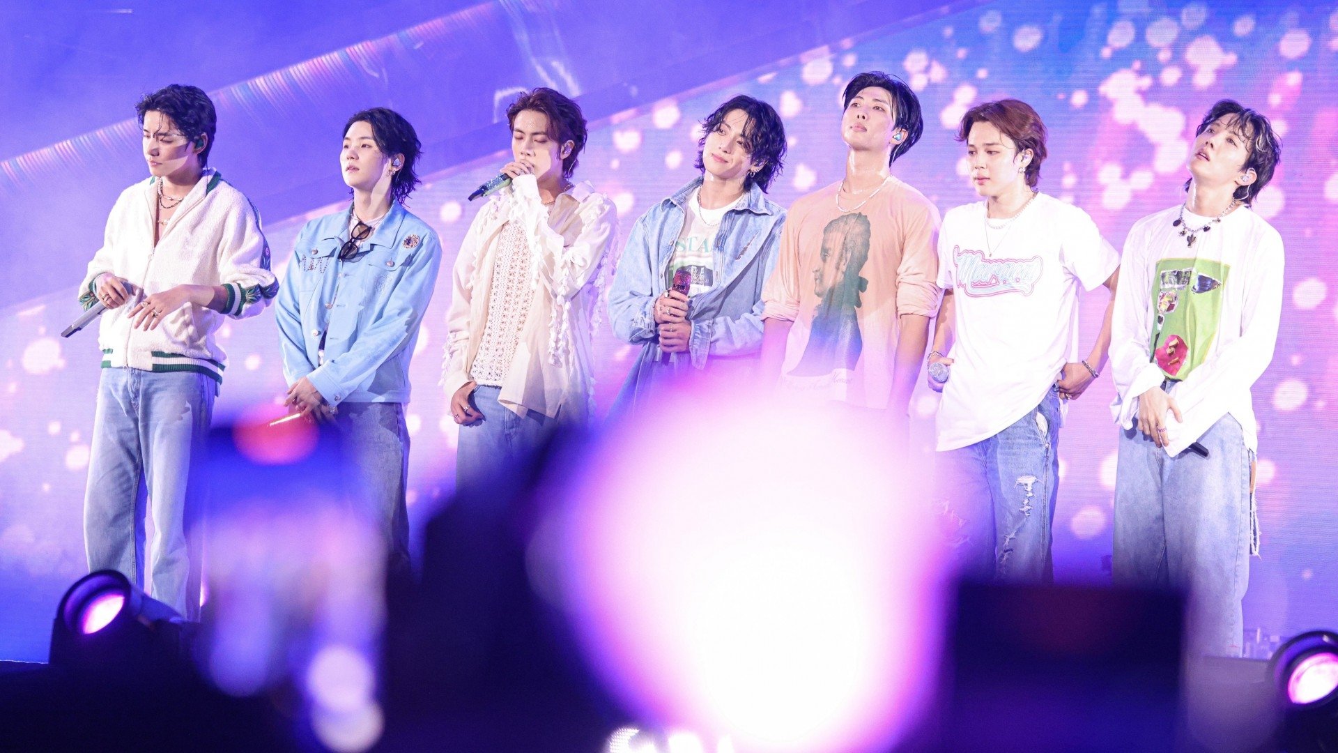 Backdrop for BTS: Yet to Come in Cinemas