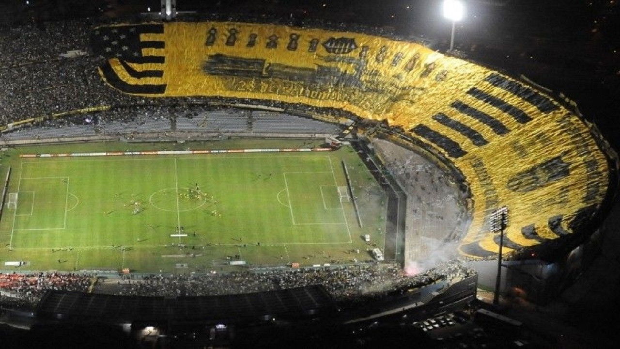 Backdrop for 120, Serás eterno como el tiempo