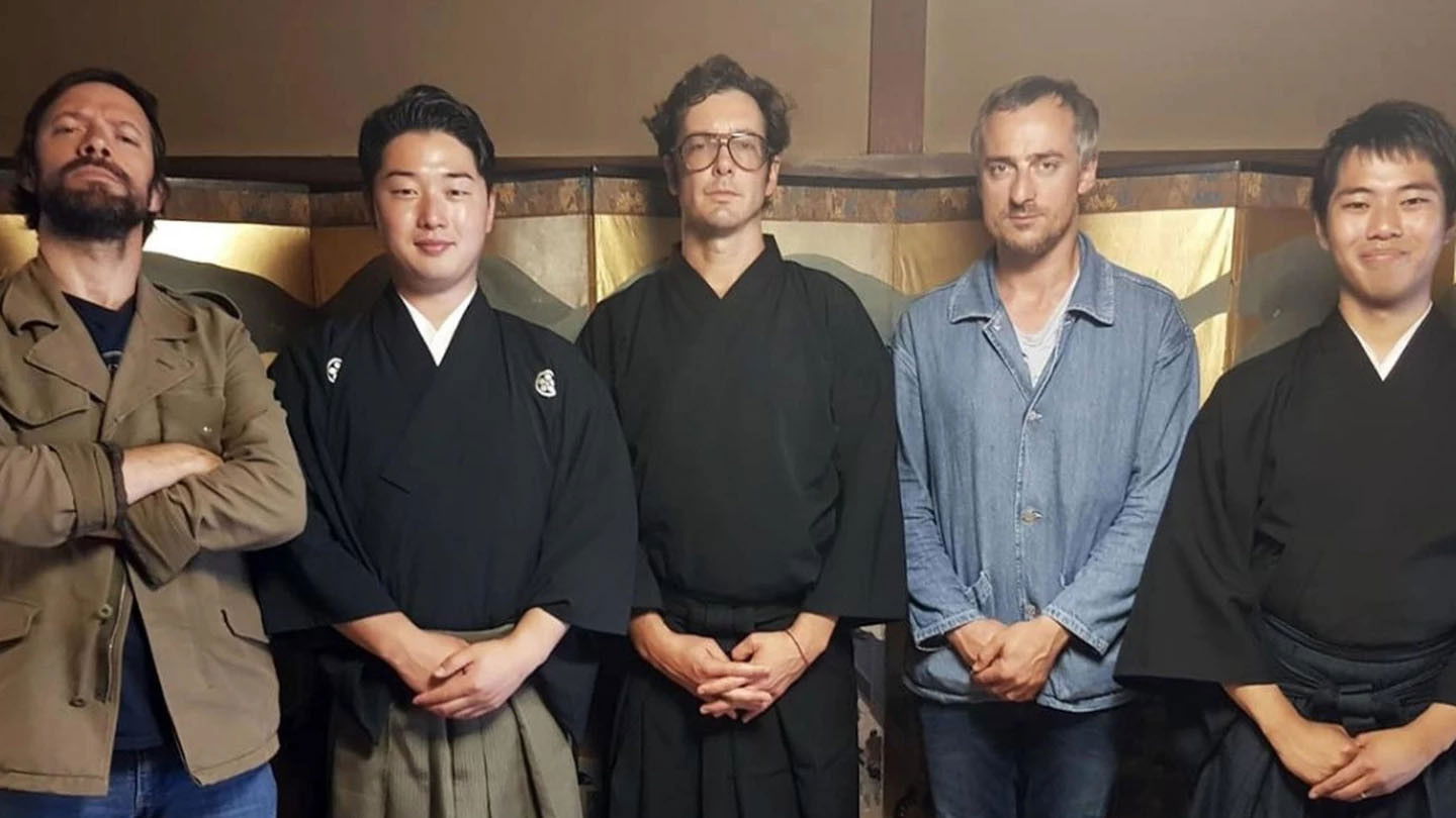 Backdrop for Les zozos migrateurs au pays du soleil levant