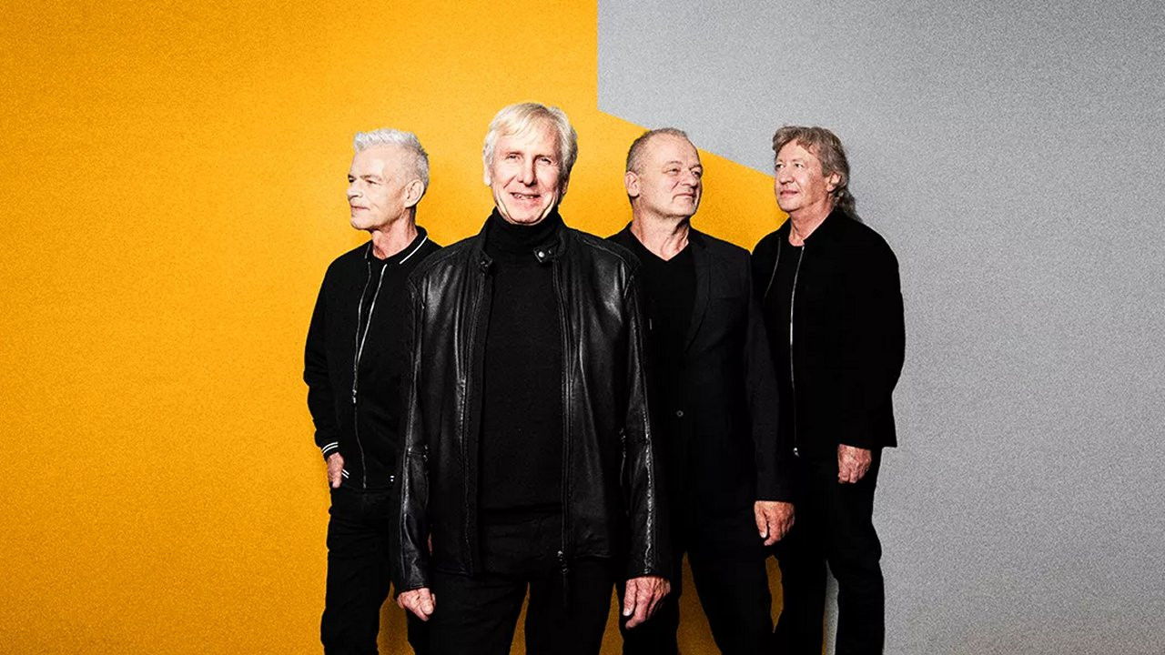 Backdrop for TV-2: Live fra Smukfest