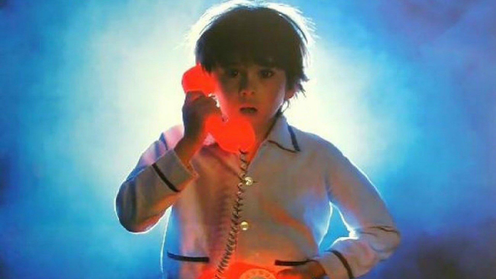 Backdrop for Making Contact